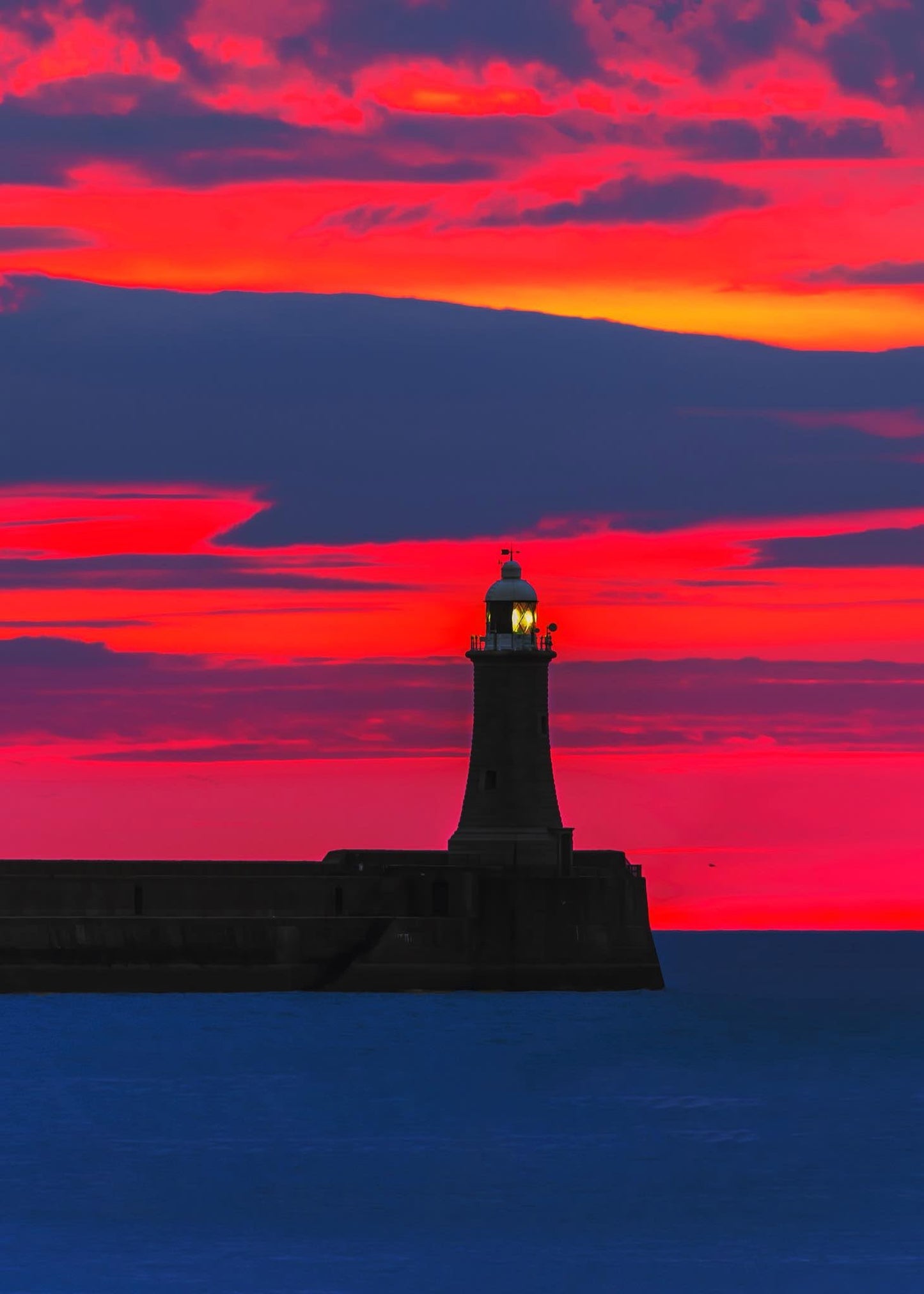 Beautiful early morning colours over Tynemouth Lighthouse.