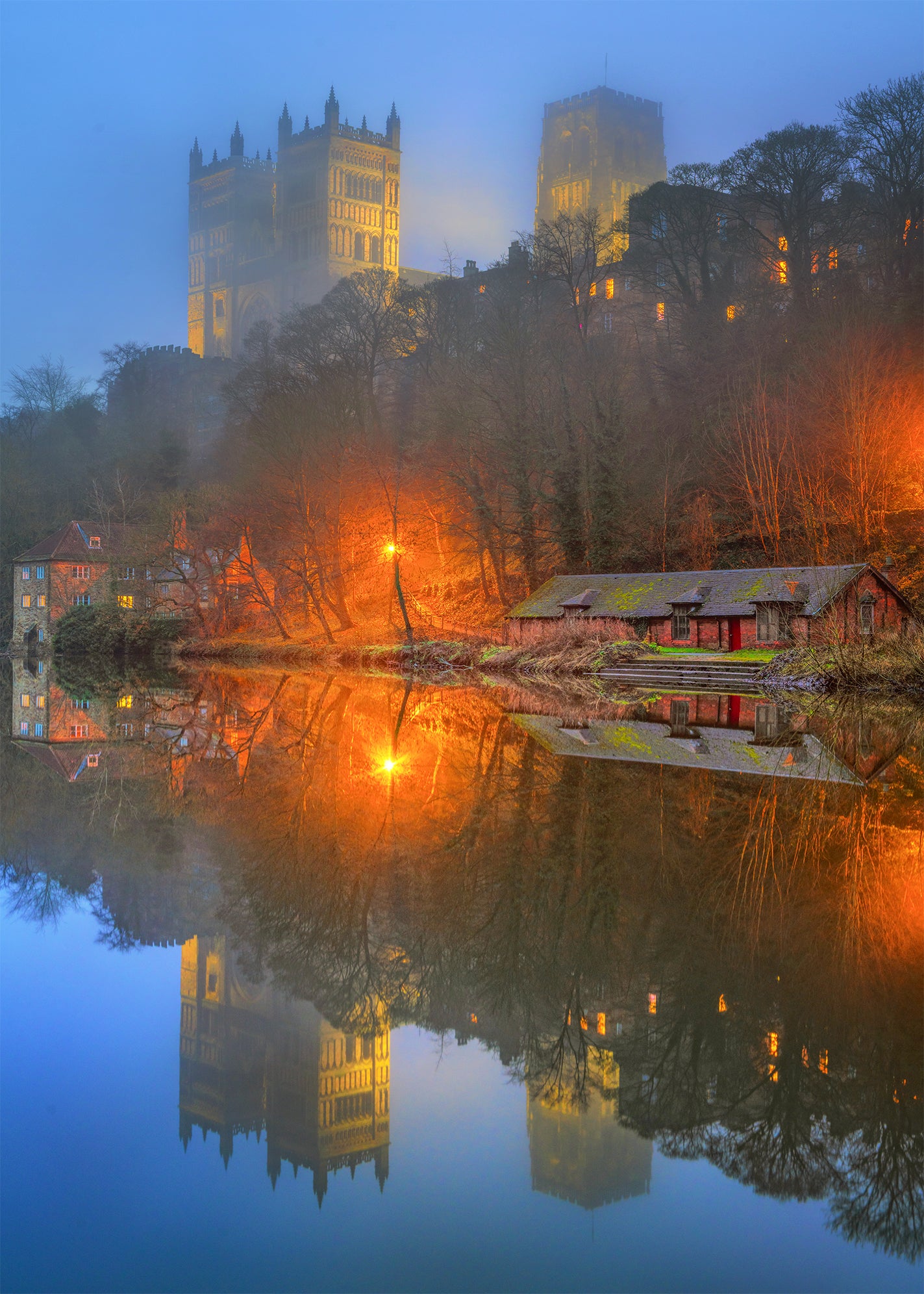 A misty evening on Durham Riverbanks.