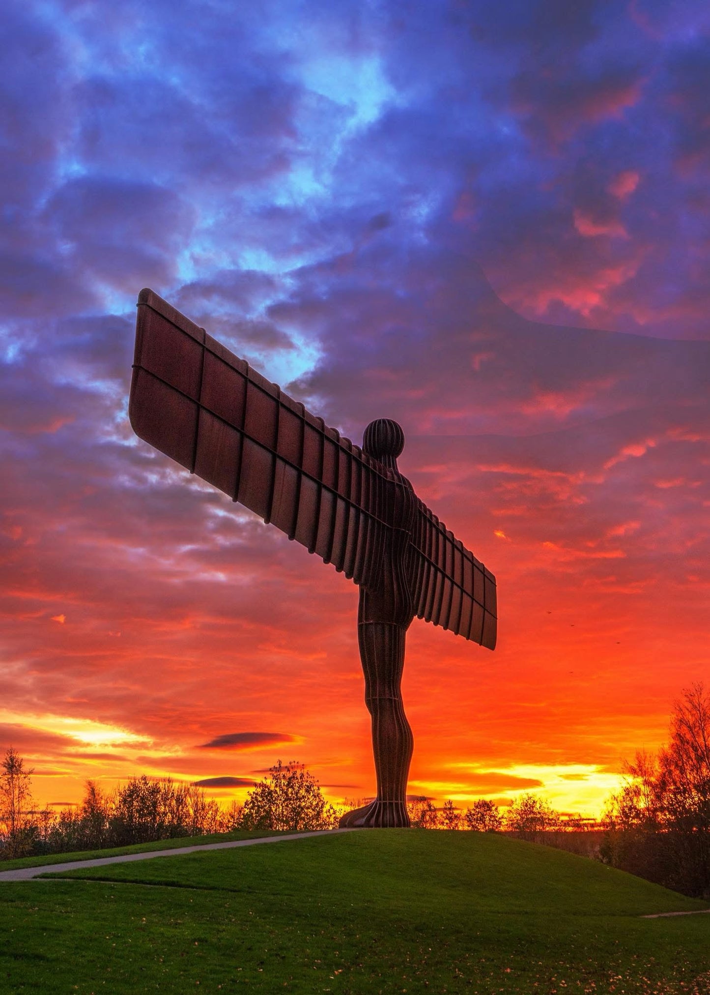 A splendid Angel of the North Sunset.