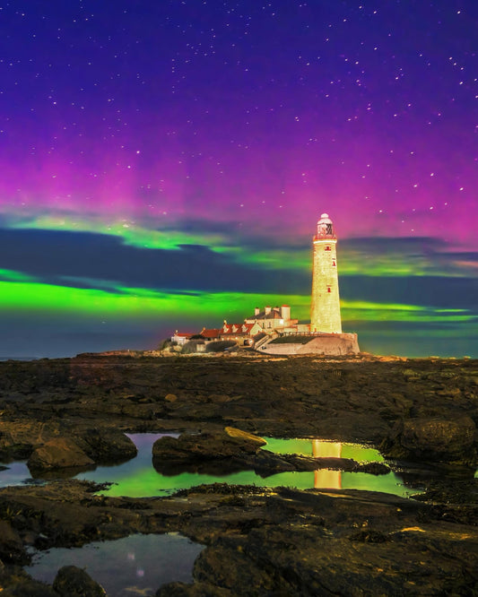 Beautiful Aurora over St Mary’s Lighthouse.