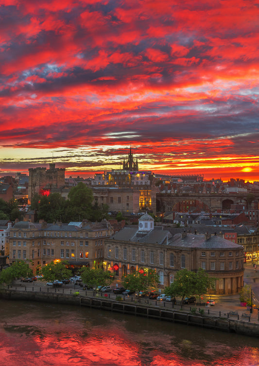 Stunning sunset over Castle Keep