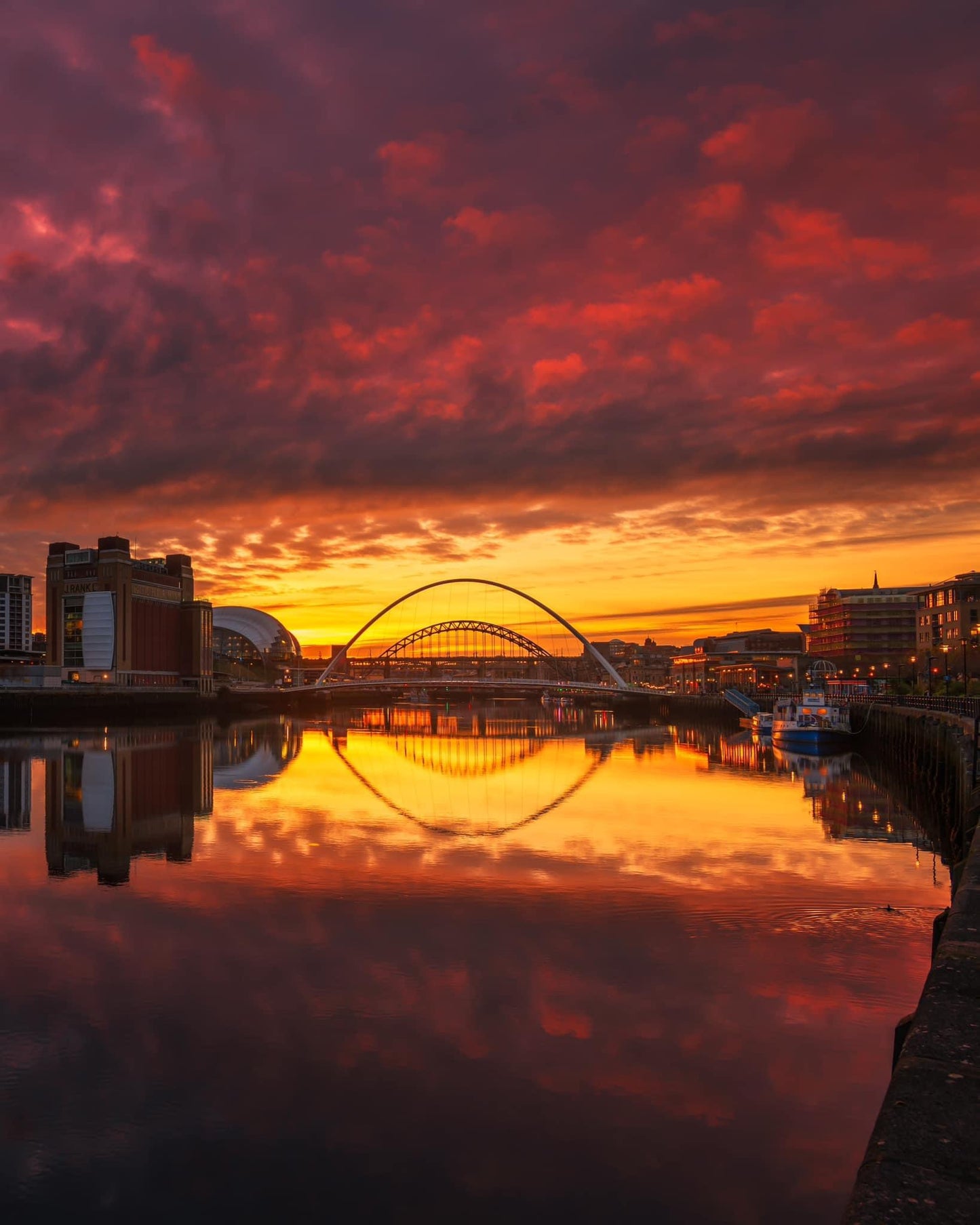 A beautiful sunset on newcastle Quayside.