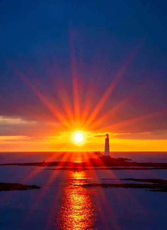 Sunburst over St.Mary’s lighthouse.