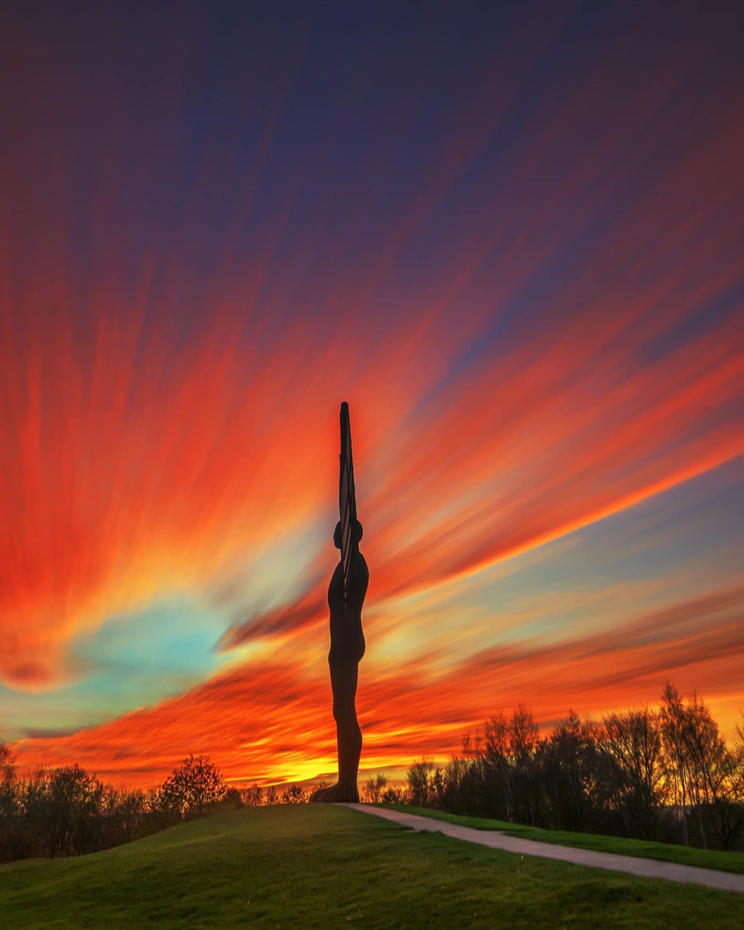 Long Exposure of a Spectacular Angel sunset.