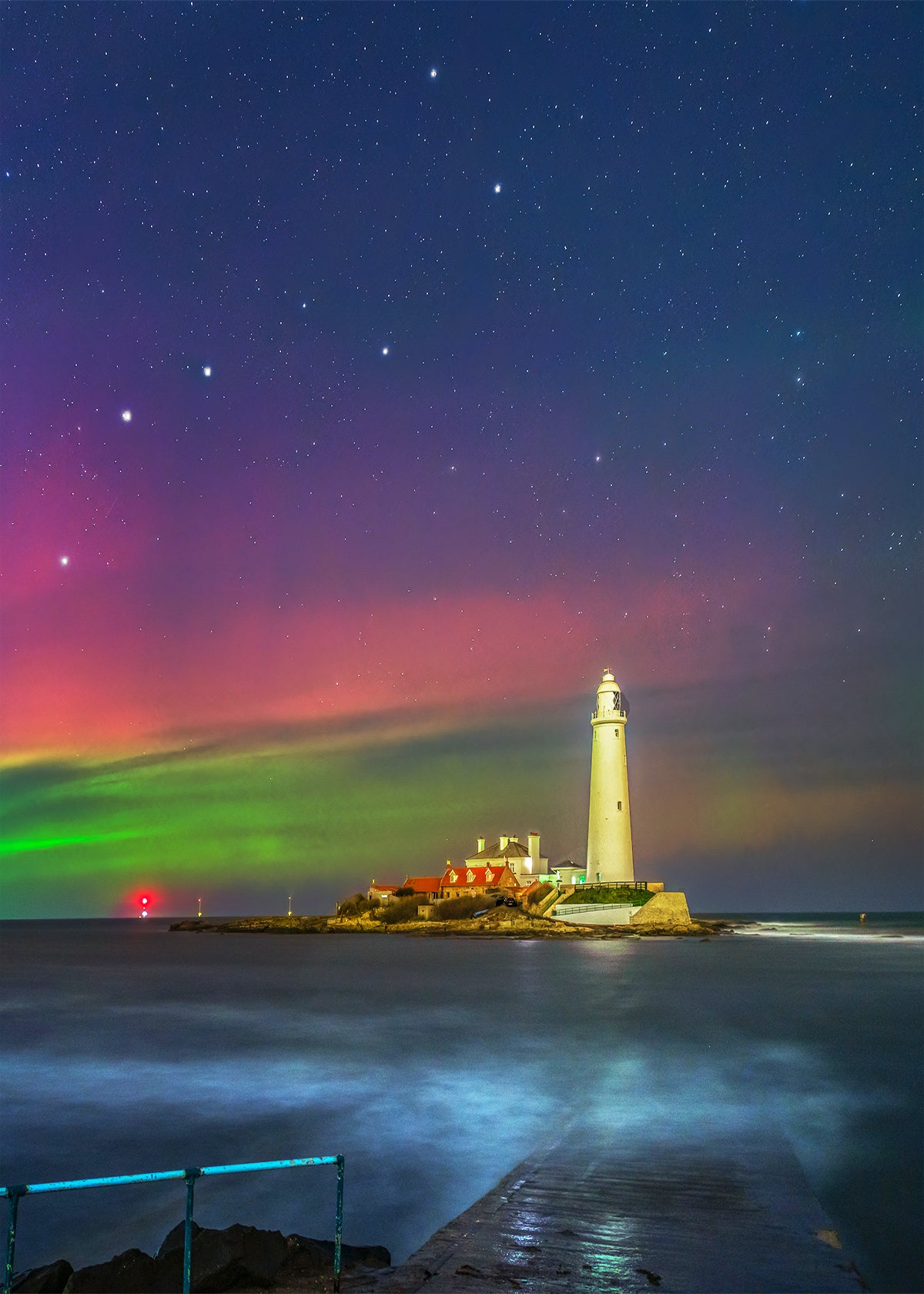 Aurora and the plough at St. Mary’s Lighthouse.