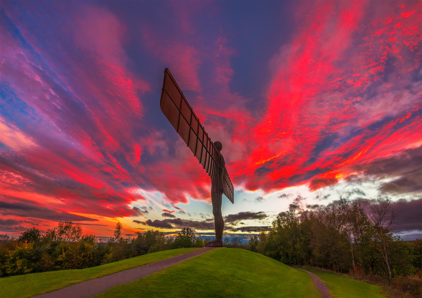 Beautiful Red Sky over the Angel of the north.