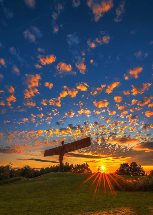 Popcorn sky at the Angel of the North.