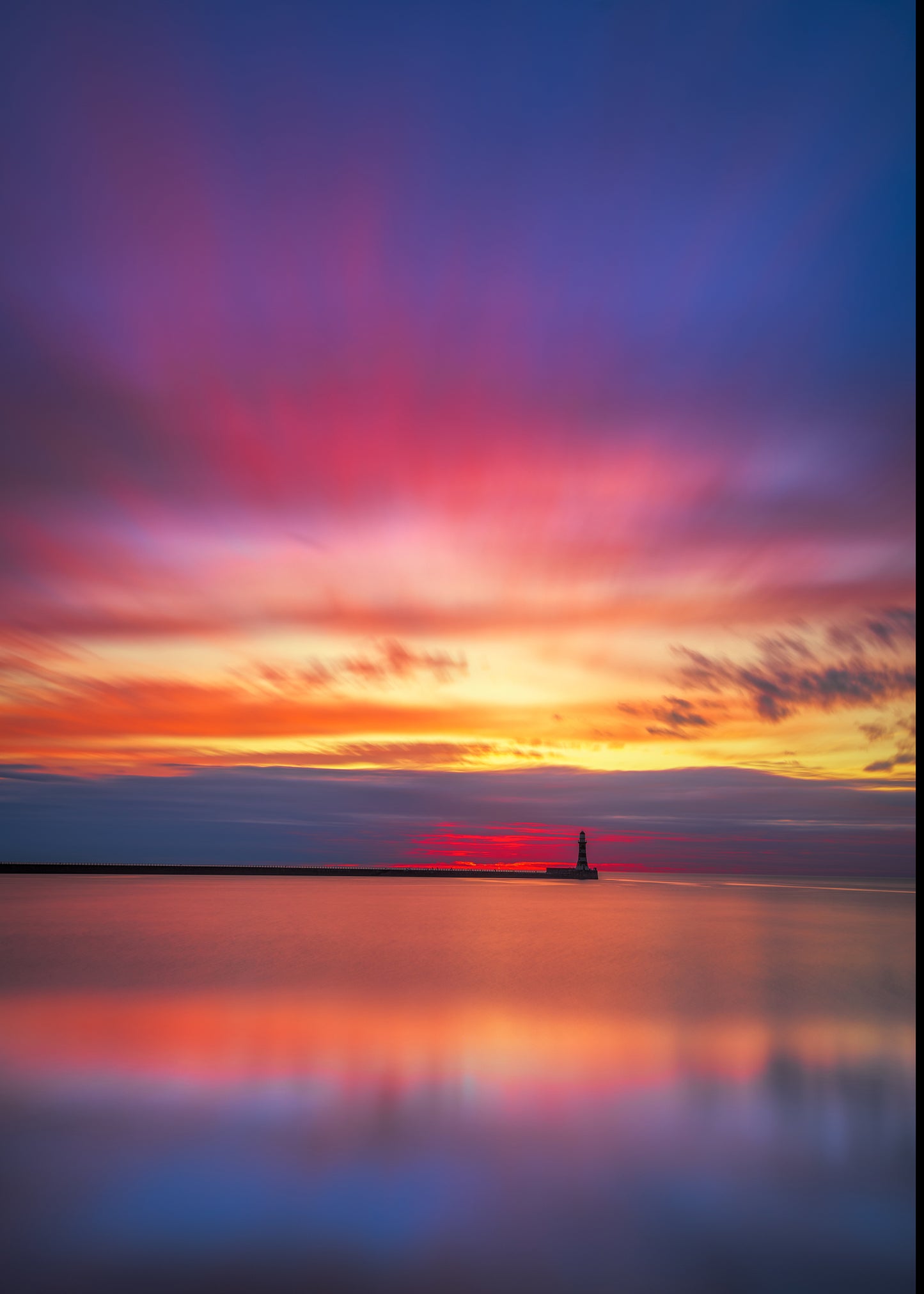 Long exposure of a beautiful pastel coloured sky at Roker