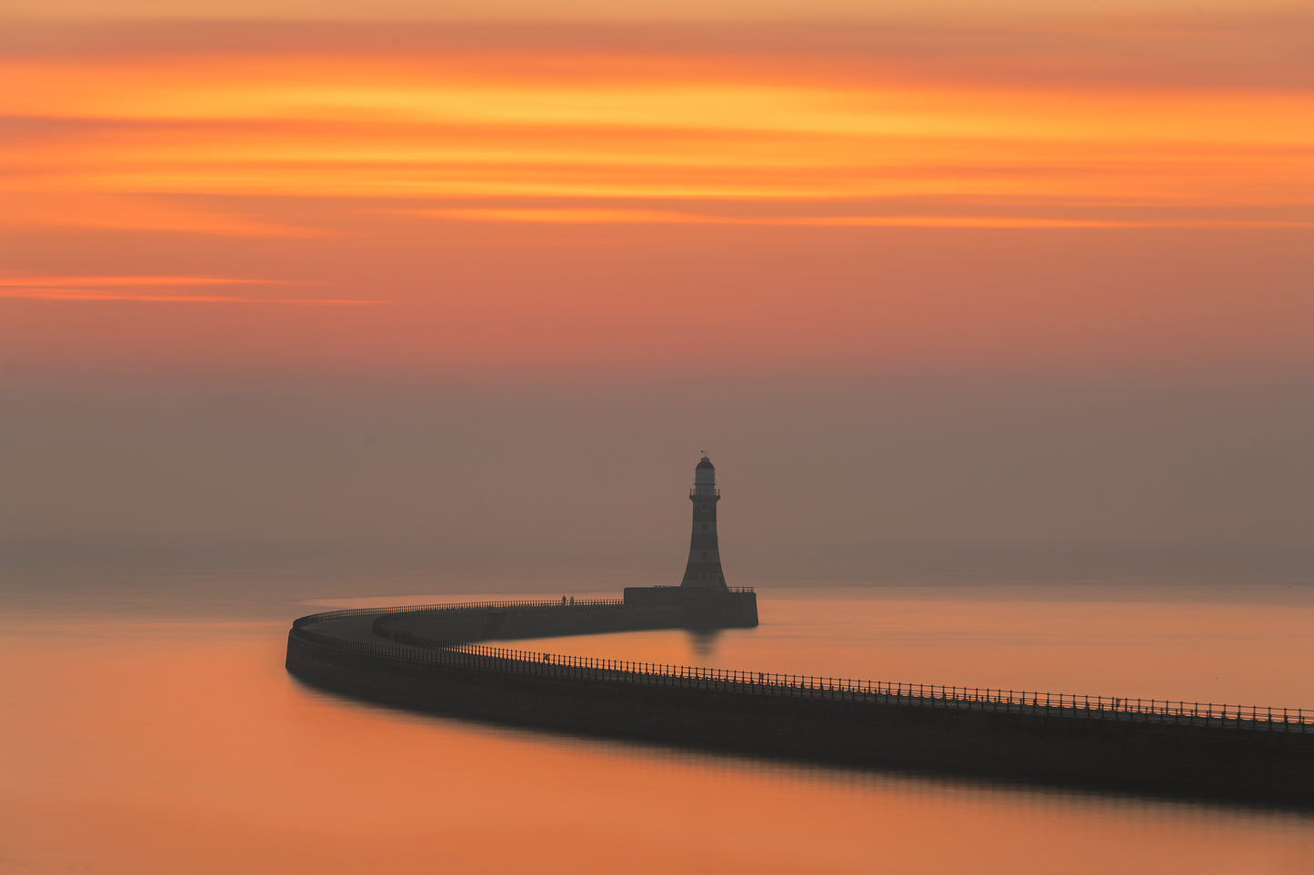 Peaceful early morning vibes at Roker.